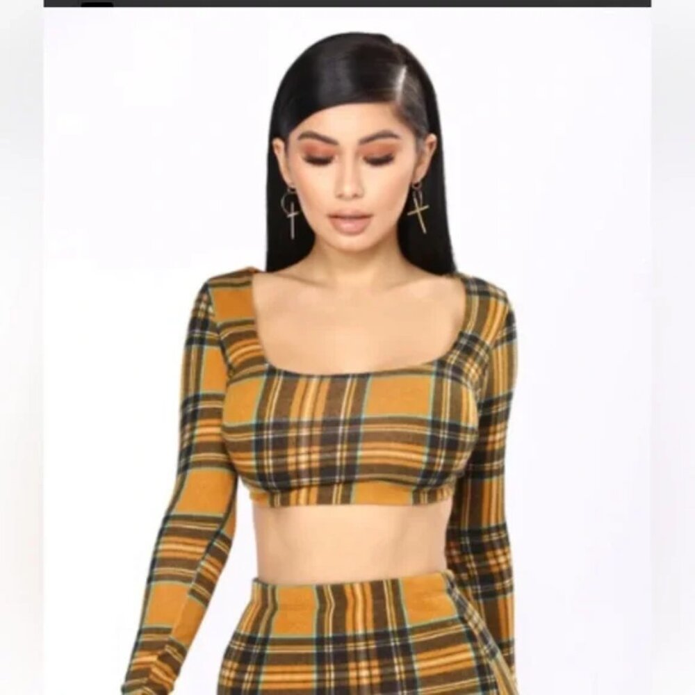 Plaid Long Sleeve Scoop Neck Crop Top Medium